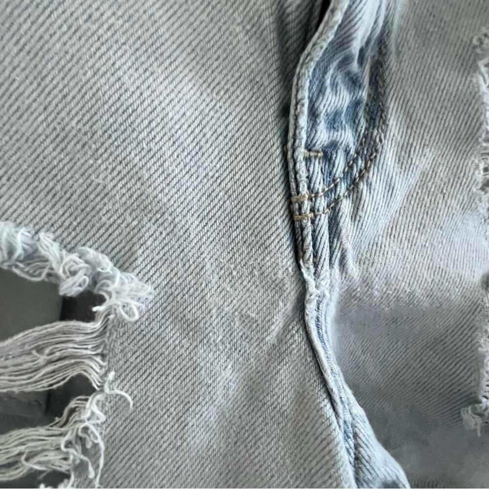 American Eagle Mom Short Heavy Distressed Shorts 6 - Picture 3 of 11